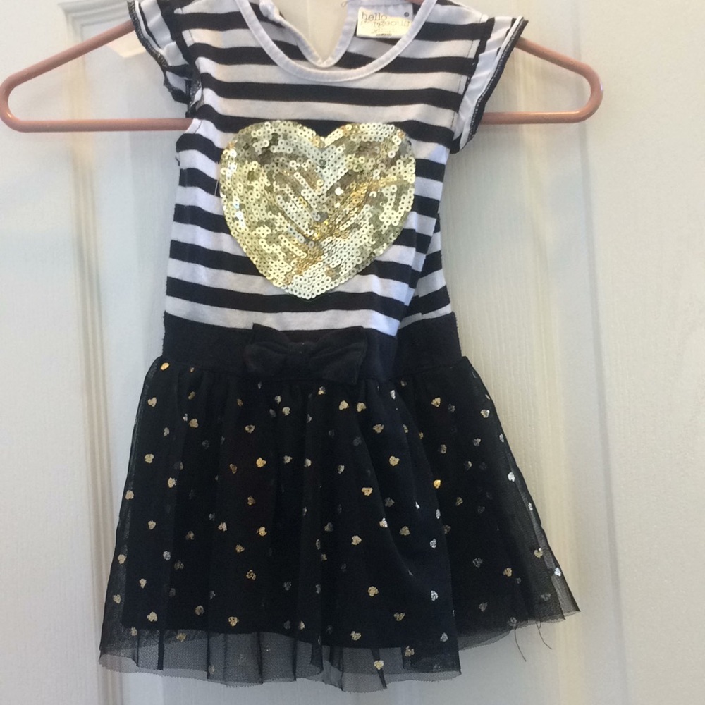 FINAL MARKDOWN Little girls hello gorgeous dress 24 months